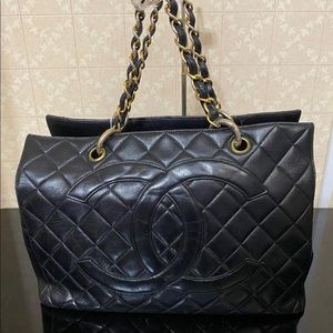 SALE!!! 🎉🎉🎉Chanel Vintage Lambskin GST